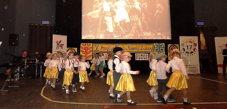 Zdjęcie z wydarzenia — V Przegląd Piosenki i Tańca Ludowego Przedszkolaków